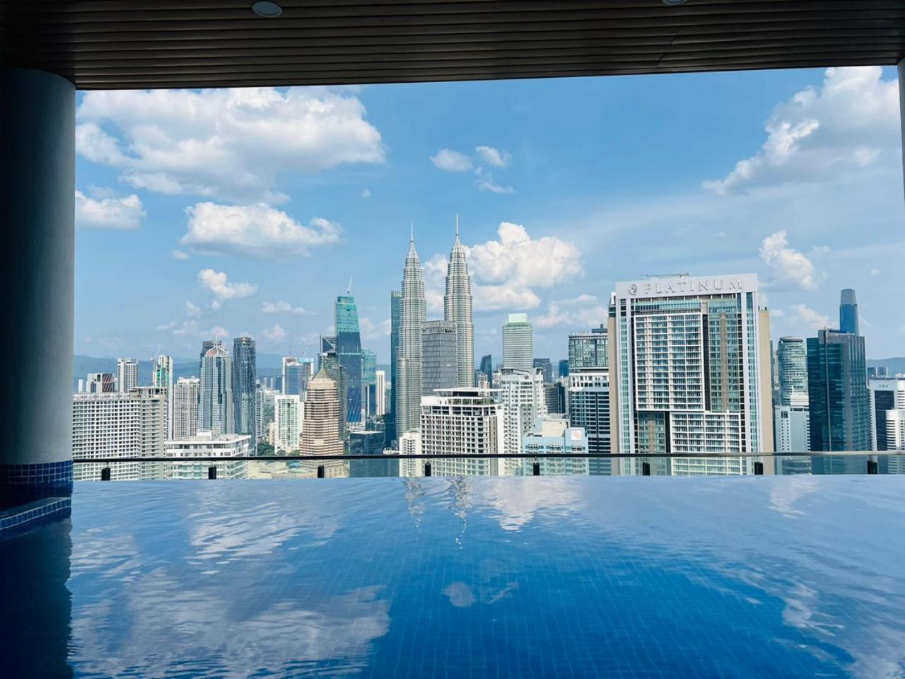 The Luxe Suites Klcc By Cozy Stay Kuala Lumpur Luaran gambar
