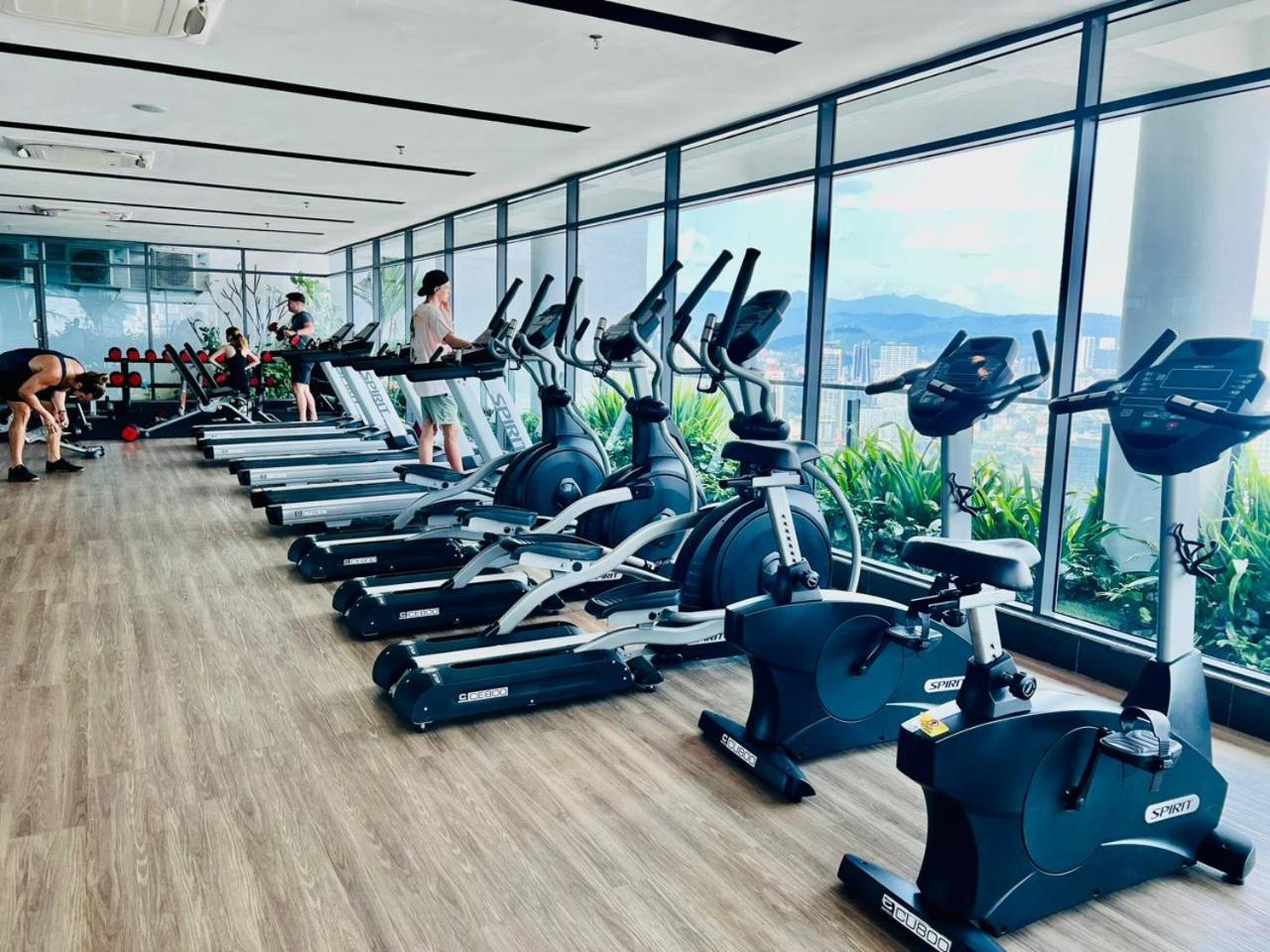The Luxe Suites Klcc By Cozy Stay Kuala Lumpur Luaran gambar